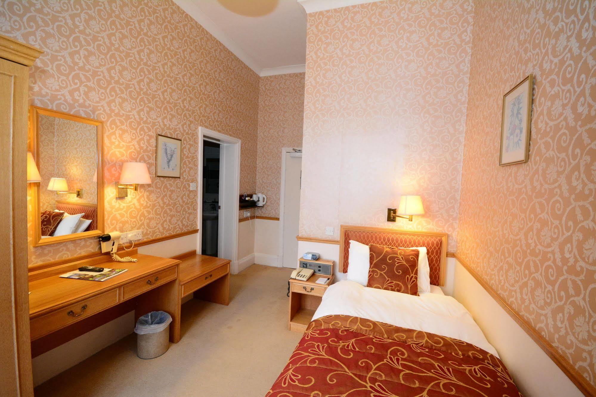 The Crescent Hotel Scarborough Esterno foto